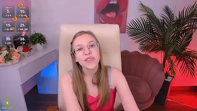 LayriantaVee online show from February 2025 07:04:02 AM