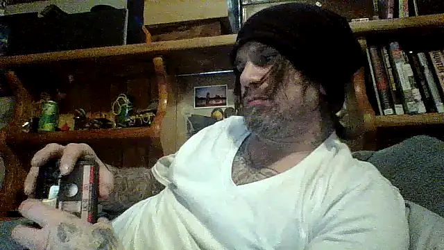 Snapshot of clitstitsandbongrips chatting on December 2024 07:03:02 PM clitstitsandbongrips online show from December 2024 07:03:02 PM