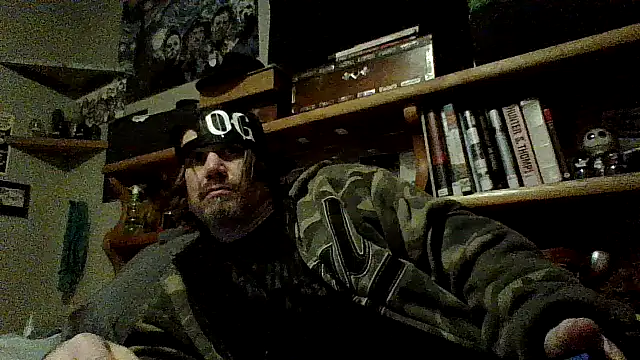 Snapshot of clitstitsandbongrips chatting on December 2024 10:44:02 AM clitstitsandbongrips online show from December 2024 10:44:02 AM