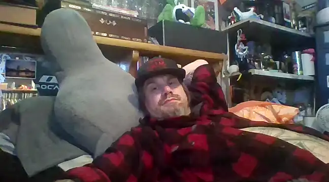 Snapshot of clitstitsandbongrips chatting on January 2025 04:22:02 PM clitstitsandbongrips online show from January 2025 04:22:02 PM