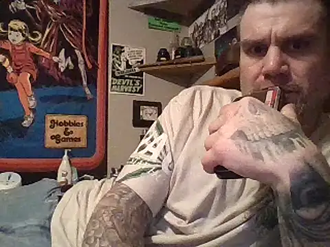 Snapshot of clitstitsandbongrips chatting on February 2025 12:54:01 AM clitstitsandbongrips online show from February 2025 12:54:01 AM