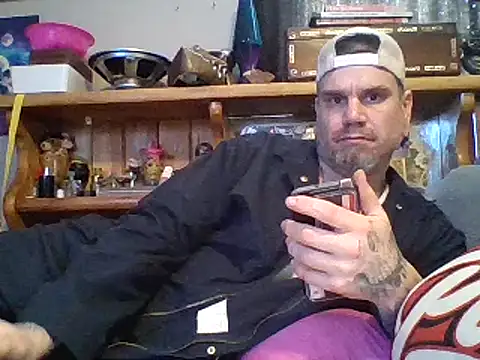 Snapshot of clitstitsandbongrips chatting on February 2025 06:04:02 PM clitstitsandbongrips online show from February 2025 06:04:02 PM