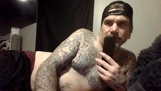 Snapshot of clitstitsandbongrips chatting on September 2025 10:39:02 AM clitstitsandbongrips online show from September 2025 10:39:02 AM