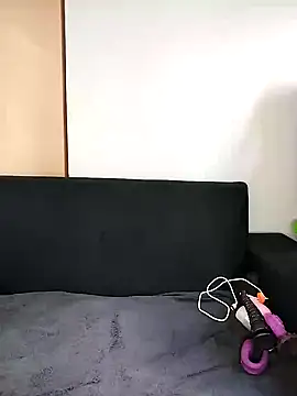 Snapshot of pixie-na chatting on December 2025 12:32:02 PM pixie-na online show from December 2025 12:32:02 PM