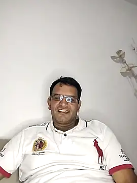 RogueTraveler online show from March 2025 06:04:01 AM