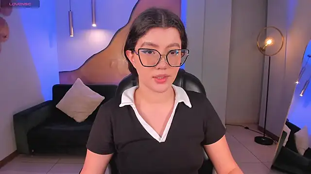 AmberFarrell online show from November 2025 08:19:01 PM