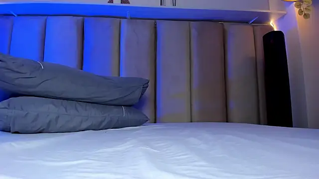 Snapshot of shysweets chatting on October 2025 03:52:01 PM shysweets online show from October 2025 03:52:01 PM