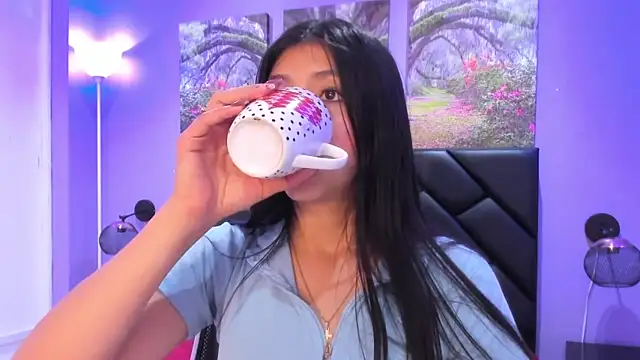 KimberlyVillaLobos online show from November 2025 11:33:02 AM