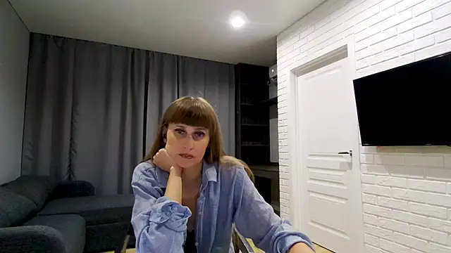 Snapshot of Daniella_Lorente chatting on June 2026 11:39:01 PM Daniella Lorente online show from June 2026 11:39:01 PM