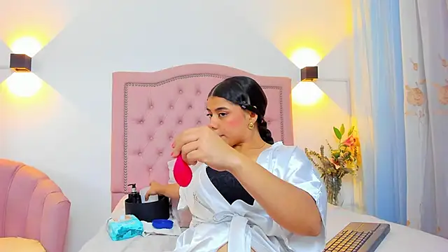 JulieeHabubu online show from September 2025 03:10:02 AM