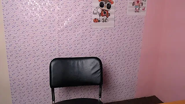 Snapshot of AliceSexyyy_ chatting on February 2025 07:22:02 PM AliceSexyyy  online show from February 2025 07:22:02 PM