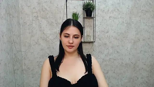 Snapshot of AliceSexyyy_ chatting on February 2025 09:20:02 PM AliceSexyyy  online show from February 2025 09:20:02 PM