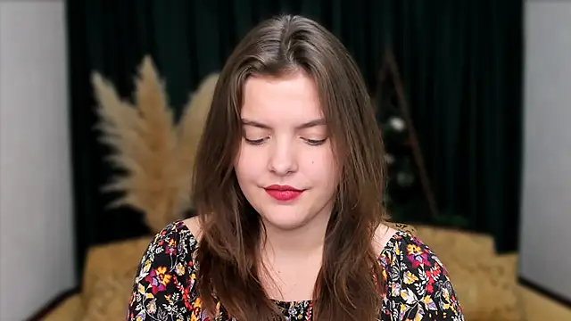 Snapshot of showmeparadise chatting on February 2025 04:32:01 PM showmeparadise online show from February 2025 04:32:01 PM