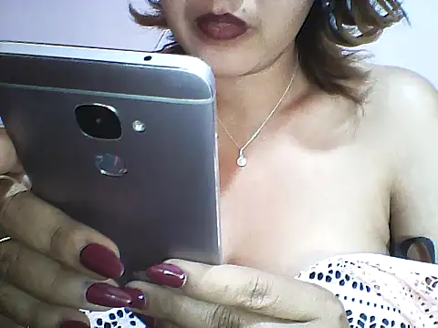 layanah12 online show from December 2024 06:19:01 PM