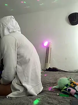 Snapshot of Hxnsovrgon chatting on January 2025 07:52:01 PM Hxnsovrgon online show from January 2025 07:52:01 PM