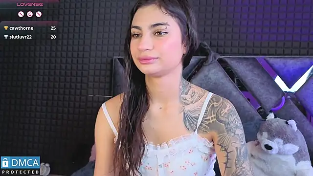 SolBeaumont1 online show from November 2025 07:10:01 PM