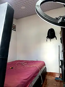 Snapshot of The__Rodriguez chatting on November 2025 04:29:01 PM The Rodriguez online show from November 2025 04:29:01 PM