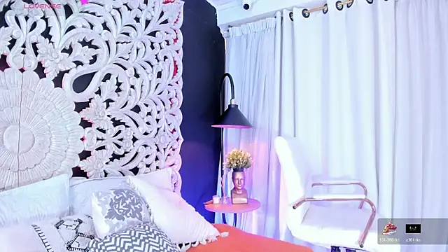 Snapshot of Mindy_sweety chatting on February 2026 12:31:01 PM Mindy sweety online show from February 2026 12:31:01 PM