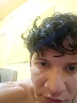 Snapshot of casal_coundray chatting on December 2024 03:32:01 AM casal coundray online show from December 2024 03:32:01 AM