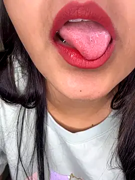 Snapshot of Black_baby chatting on November 2025 10:04:02 PM Black baby online show from November 2025 10:04:02 PM