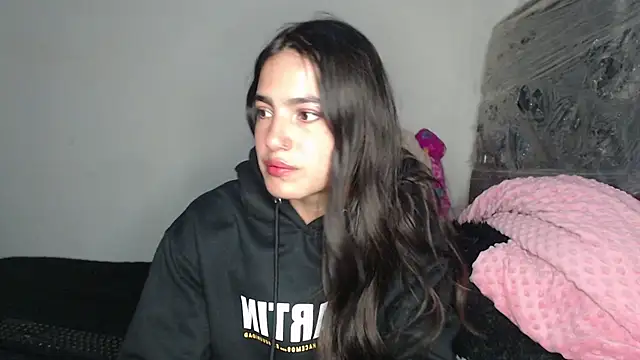 skinny sweet2411 online show from January 2026 04:39:01 AM