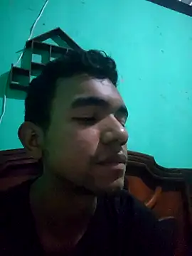 Reynold2608 online show from April 2026 02:38:01 AM