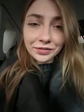 Snapshot of Sunny___Bunny chatting on February 2025 02:10:02 PM Sunny Bunny online show from February 2025 02:10:02 PM