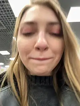 Snapshot of Sunny___Bunny chatting on March 2025 02:10:02 PM Sunny Bunny online show from March 2025 02:10:02 PM