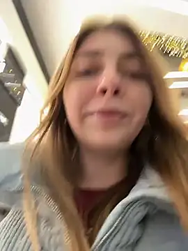 Snapshot of Sunny___Bunny chatting on November 2025 02:05:01 PM Sunny Bunny online show from November 2025 02:05:01 PM