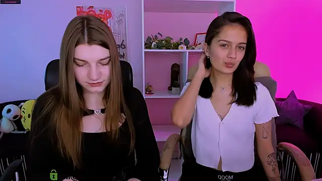 Snapshot of pure_radiance1 chatting on October 2025 12:45:02 PM pure radiance1 online show from October 2025 12:45:02 PM