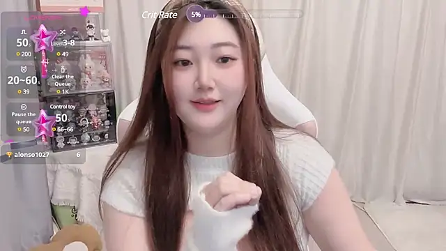 Stars Elyn online show from March 2025 12:35:02 PM