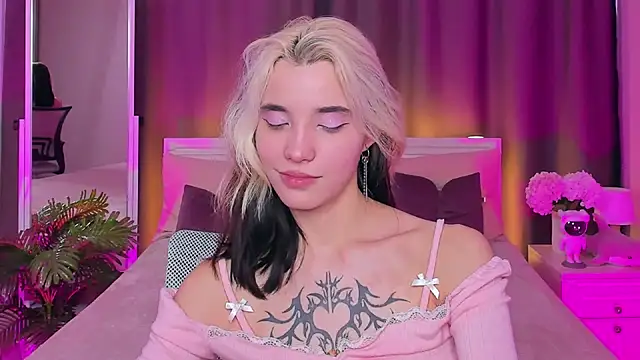 Snapshot of as1an_girlfriend chatting on March 2025 06:16:02 AM as1an girlfriend online show from March 2025 06:16:02 AM