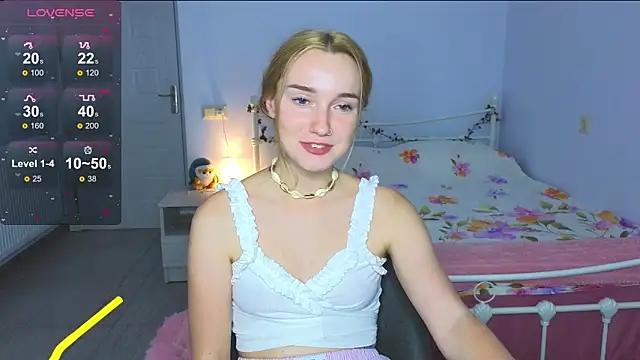 Wild Sophie  online show from October 2025 06:19:02 PM