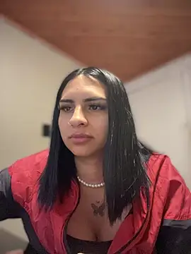 Hilary pinkk online show from December 2025 02:10:02 AM