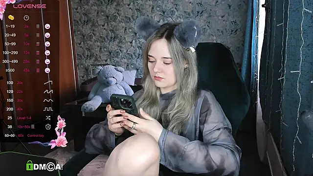 Your small bunny online show from March 2025 04:27:01 AM