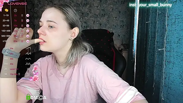 Your small bunny online show from September 2025 03:06:02 AM