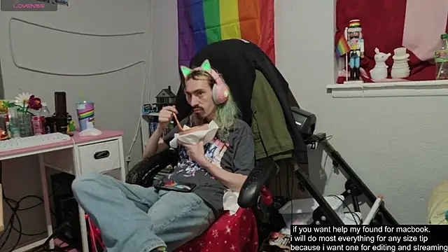 tallnerdyguy online show from September 2025 12:22:02 AM