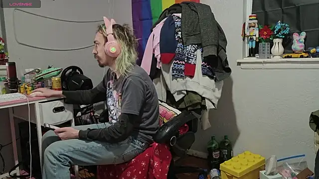 tallnerdyguy online show from February 2026 03:21:02 AM