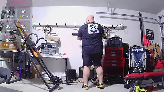 Strong Bear89 online show from March 2026 07:51:01 PM