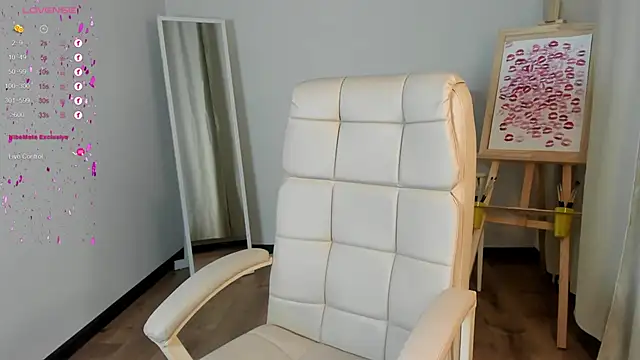 Snapshot of margeriTirell chatting on March 2025 06:21:02 AM margeriTirell online show from March 2025 06:21:02 AM