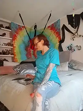 ivylee31 online show from April 2026 06:52:02 PM