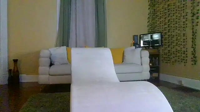 SexGoddessfinest online show from September 2025 04:49:02 AM