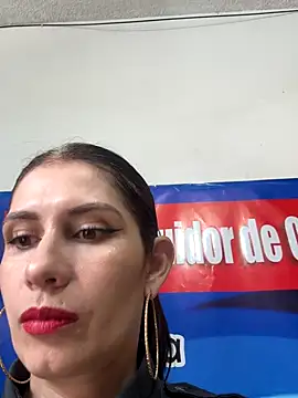 Alysson-- online show from December 2025 02:23:02 PM