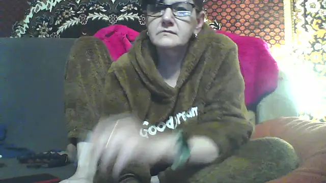 Snapshot of AlanaLaDream chatting on January 2026 07:11:01 PM AlanaLaDream online show from January 2026 07:11:01 PM