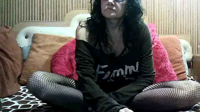 Snapshot of AlanaLaDream chatting on February 2026 02:02:02 PM AlanaLaDream online show from February 2026 02:02:02 PM