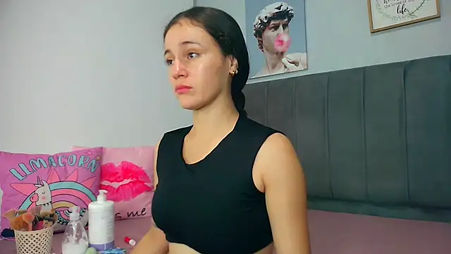 Snapshot of naughtyloverss chatting on February 2026 12:53:02 PM naughtyloverss online show from February 2026 12:53:02 PM