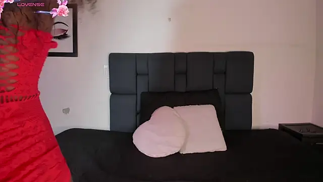 Khenta Michells online show from January 2026 10:39:02 AM