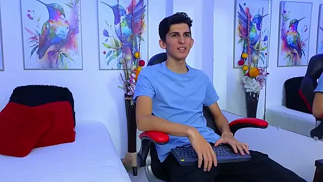 Ana n Leo online show from December 2024 01:49:02 PM