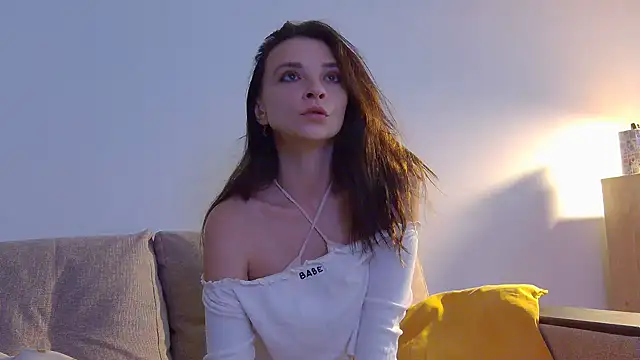 Snapshot of TeenyMariaXx chatting on October 2025 03:34:02 AM TeenyMariaXx online show from October 2025 03:34:02 AM