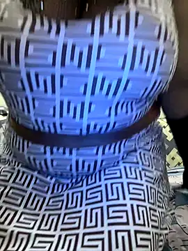 Snapshot of SnehaRai chatting on October 2025 05:32:02 PM SnehaRai online show from October 2025 05:32:02 PM